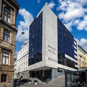 **** Otel Grand Bonavia Hırvatistan